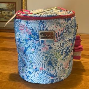 Lilly Pulitzer - beach cooler bag. Brand new - tag on.